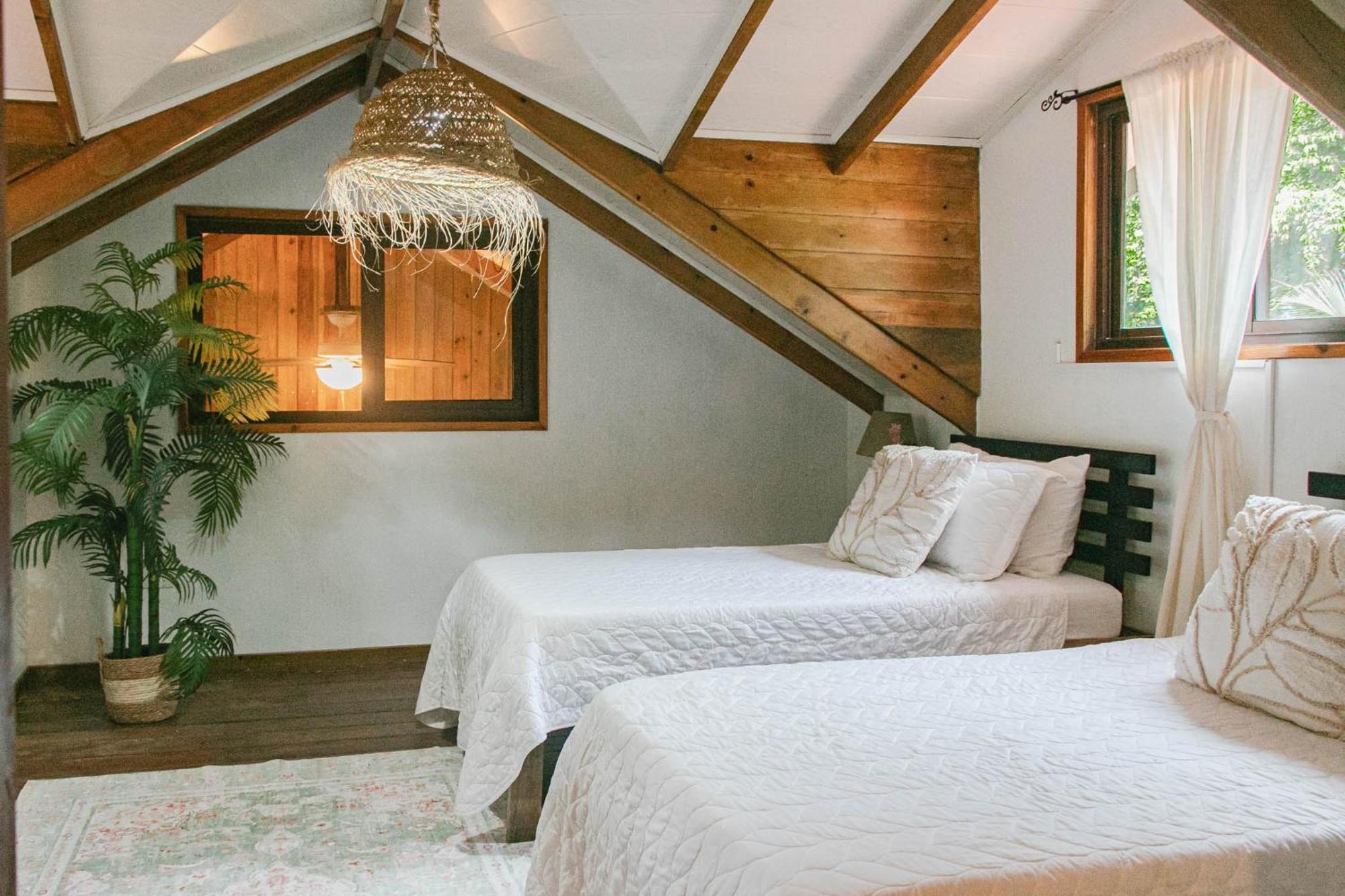 Casa De Mono Bocas Bed & Breakfast Big Creek Exterior foto